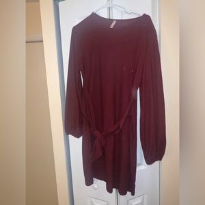 Simple burgundy dress with tie in front by Lionstill
